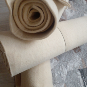 Koyun yünü keçe yatak pedi