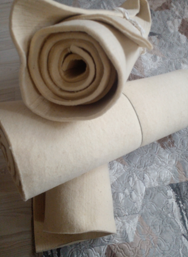 Koyun yünü keçe yatak pedi